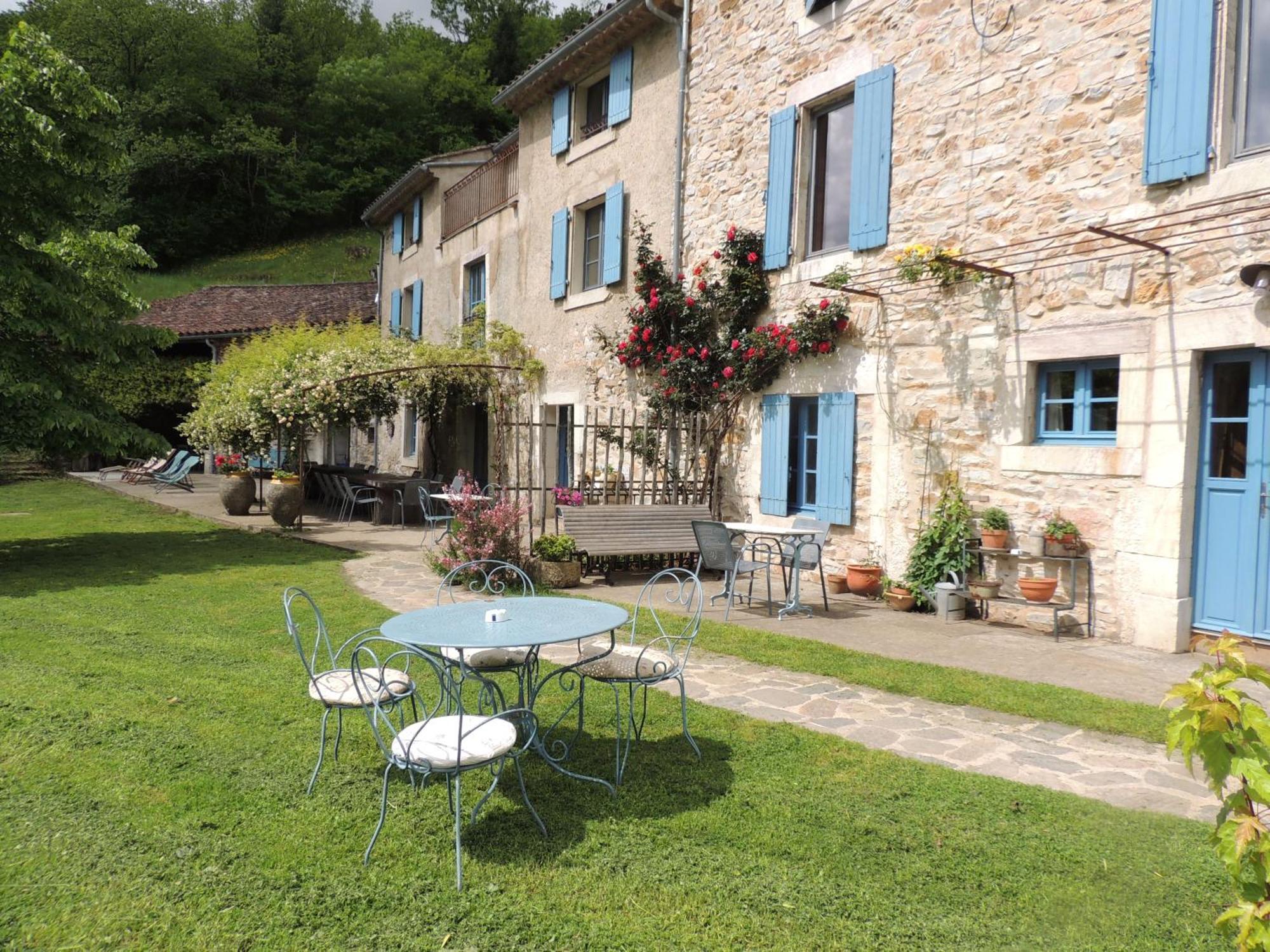 Nabat Le Haut, Chambre Et Table D'Hotes Courniou Exteriér fotografie