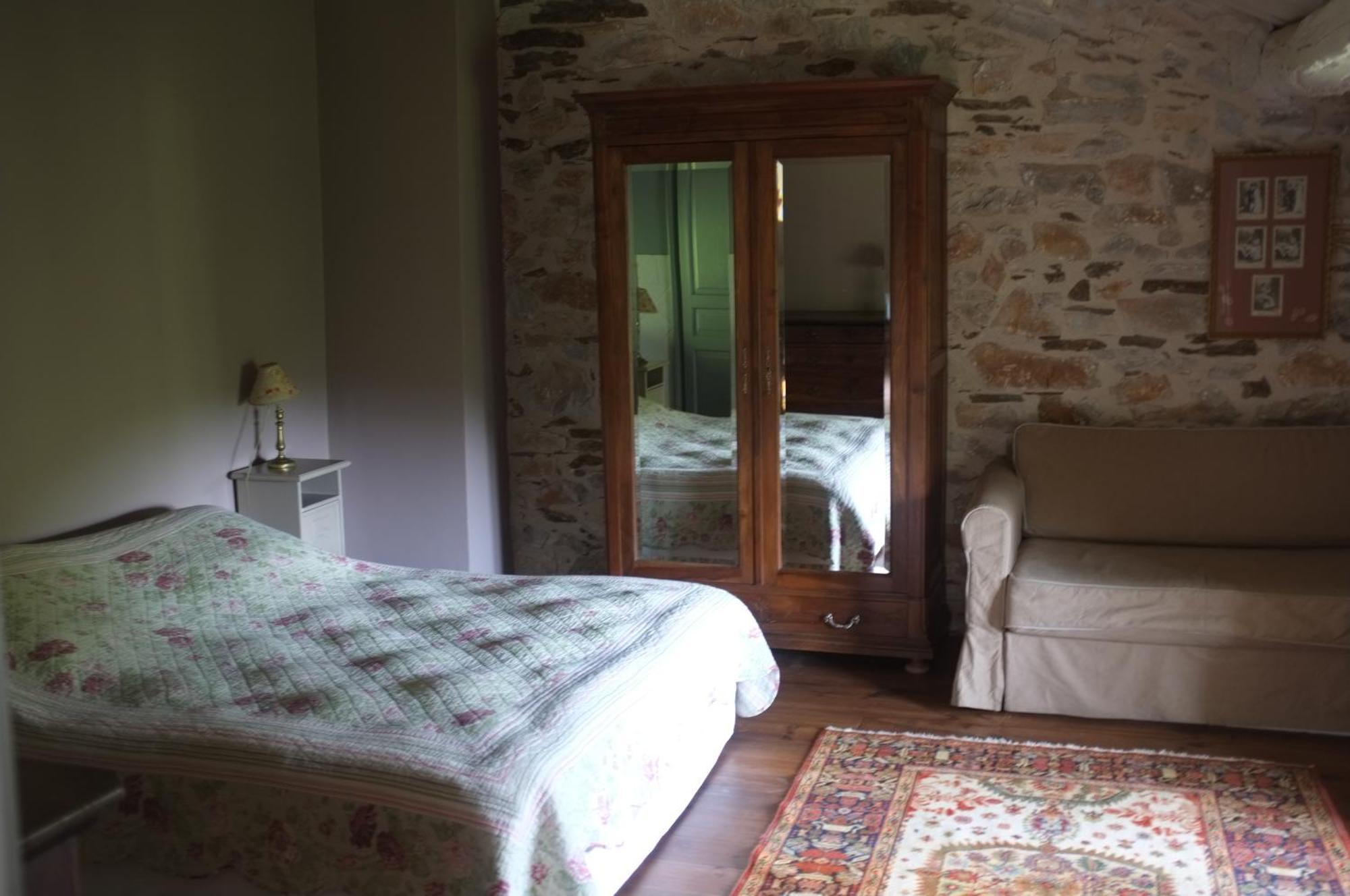 Nabat Le Haut, Chambre Et Table D'Hotes Courniou Exteriér fotografie